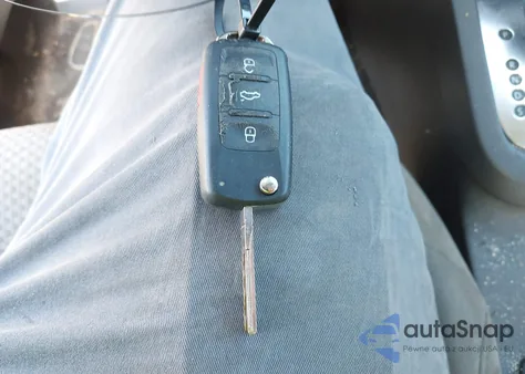 2013 Volkswagen Jetta 2.0L S из США, поврежденный, VIN 3VW2K7AJ7DM202112